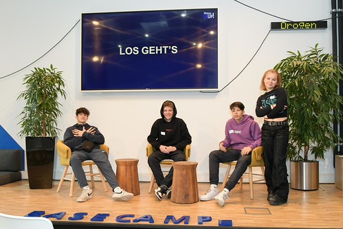 Foto 80 von 121: BASECAMP Themenwoche: „WAKE UP!“ Cybermobbing Workshop (29.10.2021)