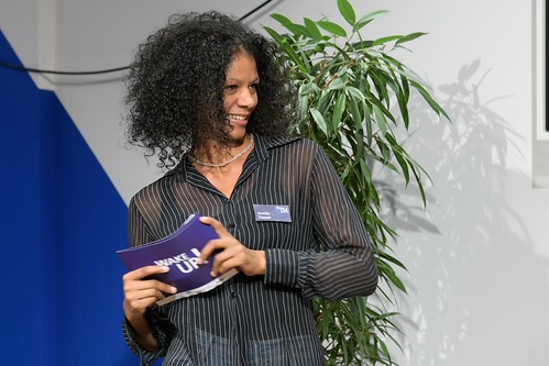 Foto 27 von 121: BASECAMP Themenwoche: „WAKE UP!“ Cybermobbing Workshop (29.10.2021)