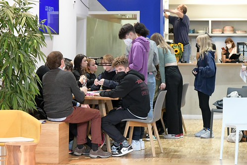 Foto 77 von 121: BASECAMP Themenwoche: „WAKE UP!“ Cybermobbing Workshop (29.10.2021)