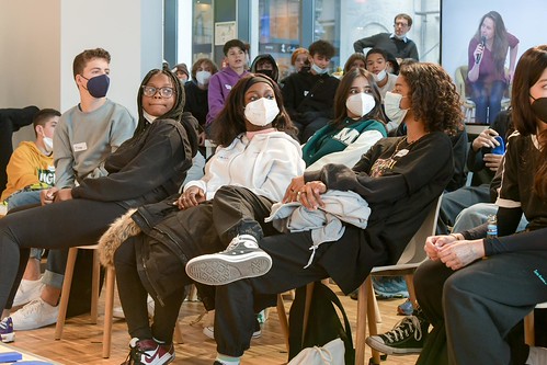 Foto 109 von 121: BASECAMP Themenwoche: „WAKE UP!“ Cybermobbing Workshop (29.10.2021)