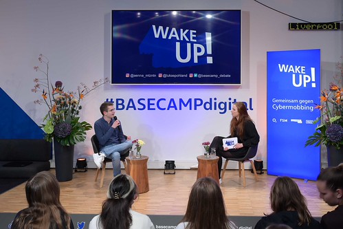 Foto 11 von 31: BASECAMP Themenwoche: Digitale Gewalt gegen Mädchen und junge Frauen (10.10.2022)