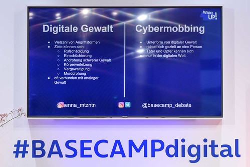 Foto 10 von 31: BASECAMP Themenwoche: Digitale Gewalt gegen Mädchen und junge Frauen (10.10.2022)