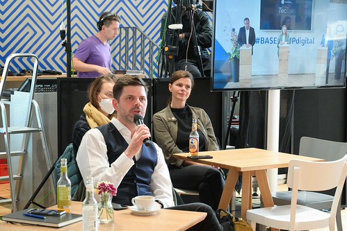 Foto 8 von 31: BASECAMP Themenwoche: Im Gespräch mit der Generation Zukunft – Gehen Digitalisierung und Nachhaltigkeit Hand in Hand? (11.10.2022)