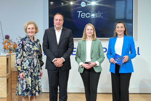 Foto 14 von 31: BASECAMP Themenwoche: Im Gespräch mit der Generation Zukunft – Gehen Digitalisierung und Nachhaltigkeit Hand in Hand? (11.10.2022)