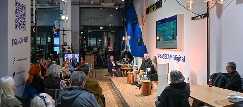 Foto 20 von 42: BASECAMP Trend2Go!: Buchvorstellung mit Ullrich Fichtner (15.02.2024)