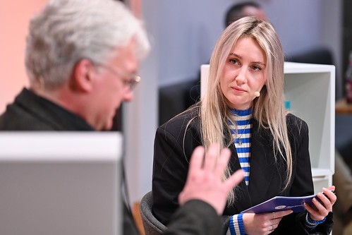 Foto 2 von 42: BASECAMP Trend2Go!: Buchvorstellung mit Ullrich Fichtner (15.02.2024)