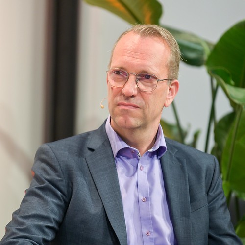 Foto 27 von 30: BASECAMP Nachgefragt!: Buchvorstellung "Die verwundbare Demokratie" (23.07.2024)