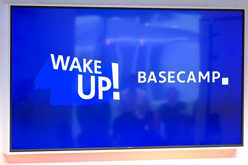 Foto 13 von 51: BASECAMP FishBowl: Jugenddialog 2.0 über den Einfluss von TikTok, Instagram & Co. auf unsere Demokratie (10.09.2024)