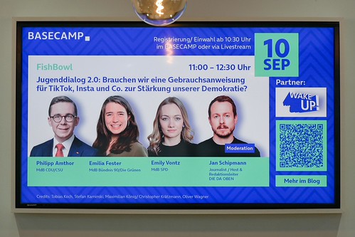 Foto 26 von 51: BASECAMP FishBowl: Jugenddialog 2.0 über den Einfluss von TikTok, Instagram & Co. auf unsere Demokratie (10.09.2024)