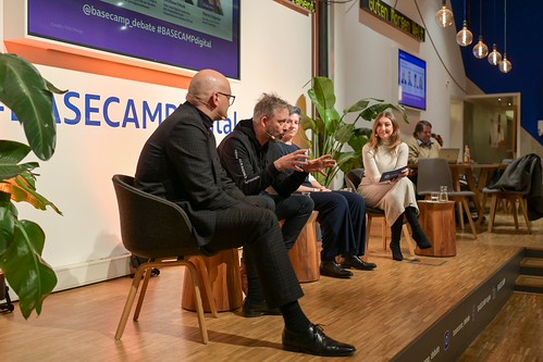 Foto 31 von 47: BASECAMP_Debate: Die Zukunft der digitalen Identitäten – wie bekommen wir Deutschland digital? (20.11.2024)