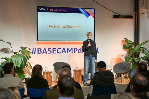 Foto 98 von 114: VDA Startup Synergy 2024: Startups made in Germany – Wie wettbewerbsfähig sind wir? (02.12.2024)