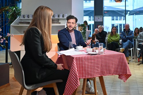 Foto 4 von 37: BASECAMP Kitchen Talk: Katrin Bauerfeind im Gespräch mit Felix Banaszak (12.02.2025)