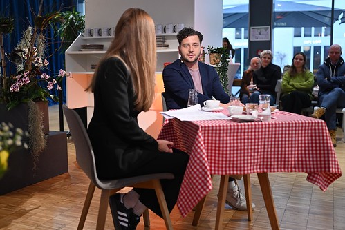 Foto 5 von 37: BASECAMP Kitchen Talk: Katrin Bauerfeind im Gespräch mit Felix Banaszak (12.02.2025)