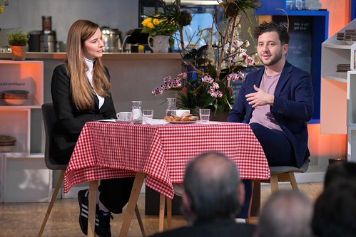 Foto 1 von 37: BASECAMP Kitchen Talk: Katrin Bauerfeind im Gespräch mit Felix Banaszak (12.02.2025)