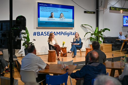 Foto 37 von 38: BASECAMP Trend2Go!: KI ist wie ein Exoskelett für das Denken – wie unterstützen uns Maschinen beim Leben und Arbeiten? (05.06.2025)