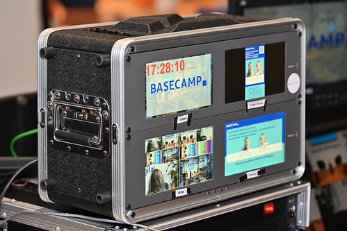 Foto 2 von 38: BASECAMP Trend2Go!: KI ist wie ein Exoskelett für das Denken – wie unterstützen uns Maschinen beim Leben und Arbeiten? (05.06.2025)