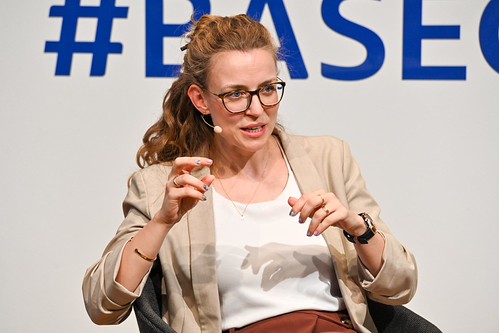 Foto 24 von 38: BASECAMP Trend2Go!: KI ist wie ein Exoskelett für das Denken – wie unterstützen uns Maschinen beim Leben und Arbeiten? (05.06.2025)