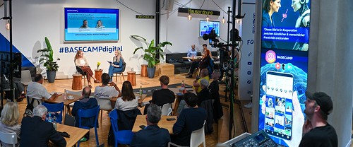 Foto 32 von 38: BASECAMP Trend2Go!: KI ist wie ein Exoskelett für das Denken – wie unterstützen uns Maschinen beim Leben und Arbeiten? (05.06.2025)