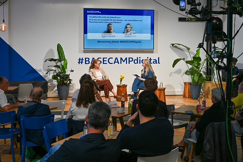 Foto 13 von 38: BASECAMP Trend2Go!: KI ist wie ein Exoskelett für das Denken – wie unterstützen uns Maschinen beim Leben und Arbeiten? (05.06.2025)