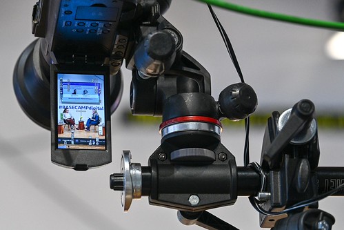 Foto 17 von 38: BASECAMP Trend2Go!: KI ist wie ein Exoskelett für das Denken – wie unterstützen uns Maschinen beim Leben und Arbeiten? (05.06.2025)