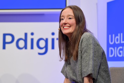 Foto 6 von 23: UdL Digital Talk mit Alexander Schweitzer und Lena Weirauch: Kollege KI ist da – Wie kommen wir durch den Kulturwandel? (16.10.2025)