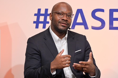 Foto 9 von 26: BASECAMP Nachgefragt!: Auf ein Wort mit Armand Zorn – Wieviel Modernisierung brauchen Staat und Wirtschaft? (14.01.2026)