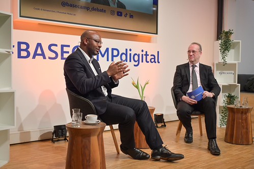 Foto 14 von 26: BASECAMP Nachgefragt!: Auf ein Wort mit Armand Zorn – Wieviel Modernisierung brauchen Staat und Wirtschaft? (14.01.2026)