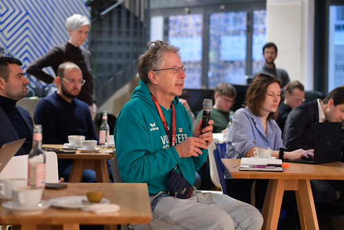 Foto 13 von 26: BASECAMP Nachgefragt!: Auf ein Wort mit Armand Zorn – Wieviel Modernisierung brauchen Staat und Wirtschaft? (14.01.2026)