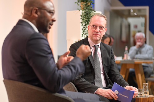 Foto 21 von 26: BASECAMP Nachgefragt!: Auf ein Wort mit Armand Zorn – Wieviel Modernisierung brauchen Staat und Wirtschaft? (14.01.2026)