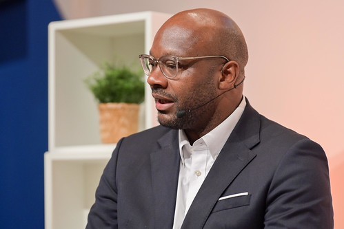 Foto 20 von 26: BASECAMP Nachgefragt!: Auf ein Wort mit Armand Zorn – Wieviel Modernisierung brauchen Staat und Wirtschaft? (14.01.2026)