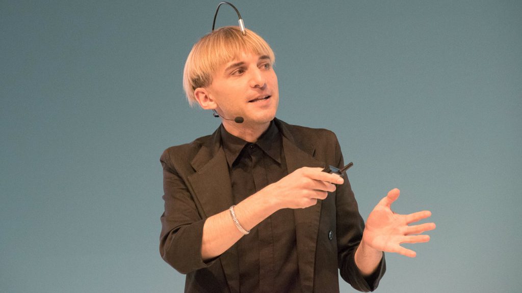 Cyborg Neil Harbisson