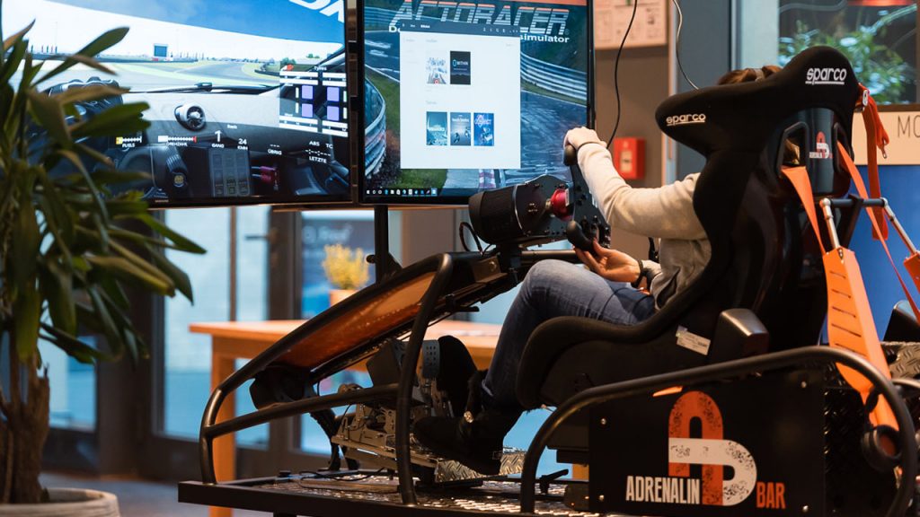 Full-Motion-Simulator des Startups Adrenalin-Bar