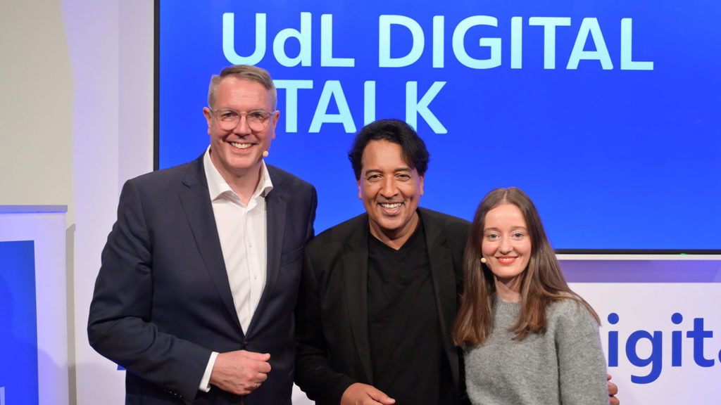 Alexander Schweitzer, Cherno Jobatey und Lena Weirauch | Foto: Henrik Andree