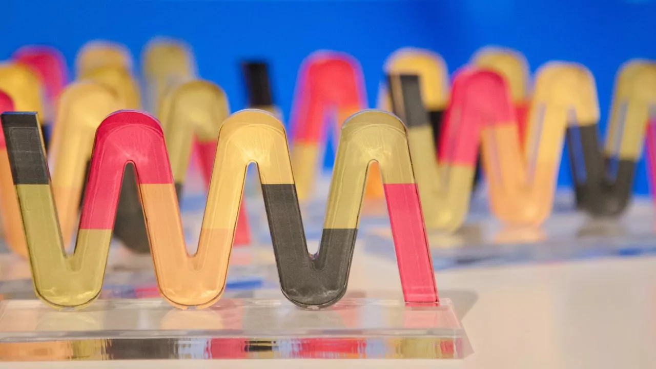 Wayra Logo