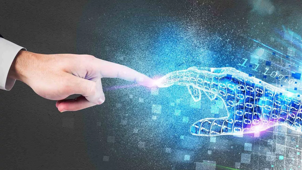 Hand Digital iStock