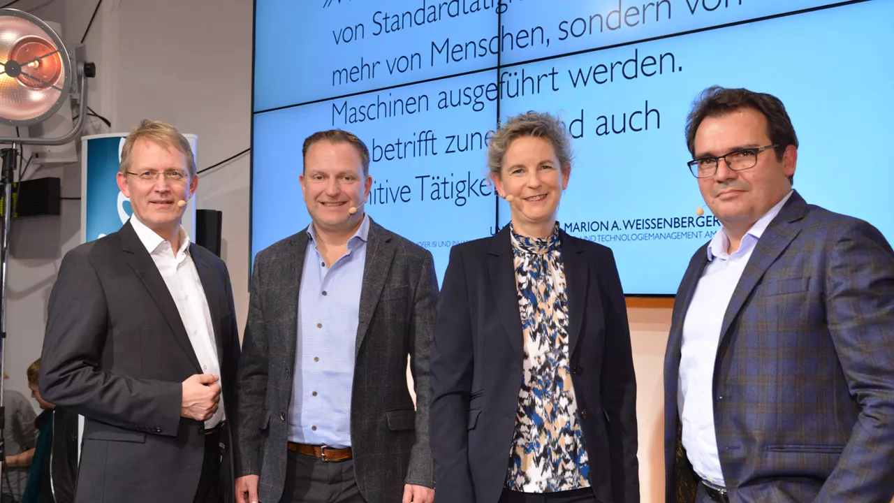 Stephan-Andreas Casdorff, Nicolaus Gollwitzer, Marion Weissenberger-Eibl und Stefan Stroh | Foto: Henrik Andree
