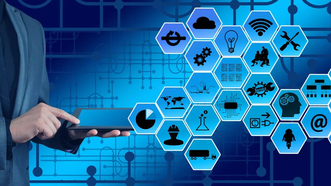 HEADER-pixabay-geralt-industry-3087393-2540x1000
