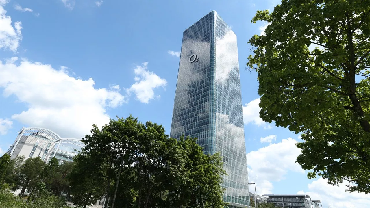 20170610027-o2-tower-muenchen-zentrale-1280x720
