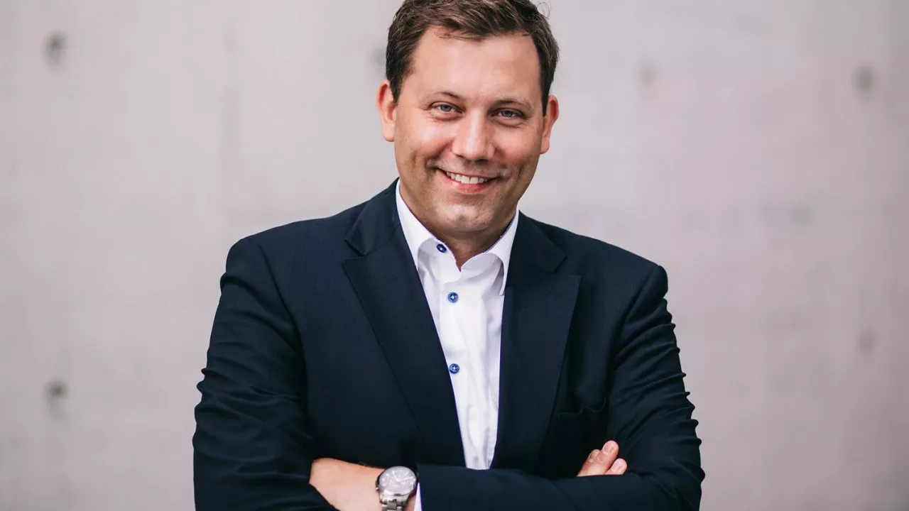 Lars_Klingbeil-CC-Tobias-Koch-1500x984