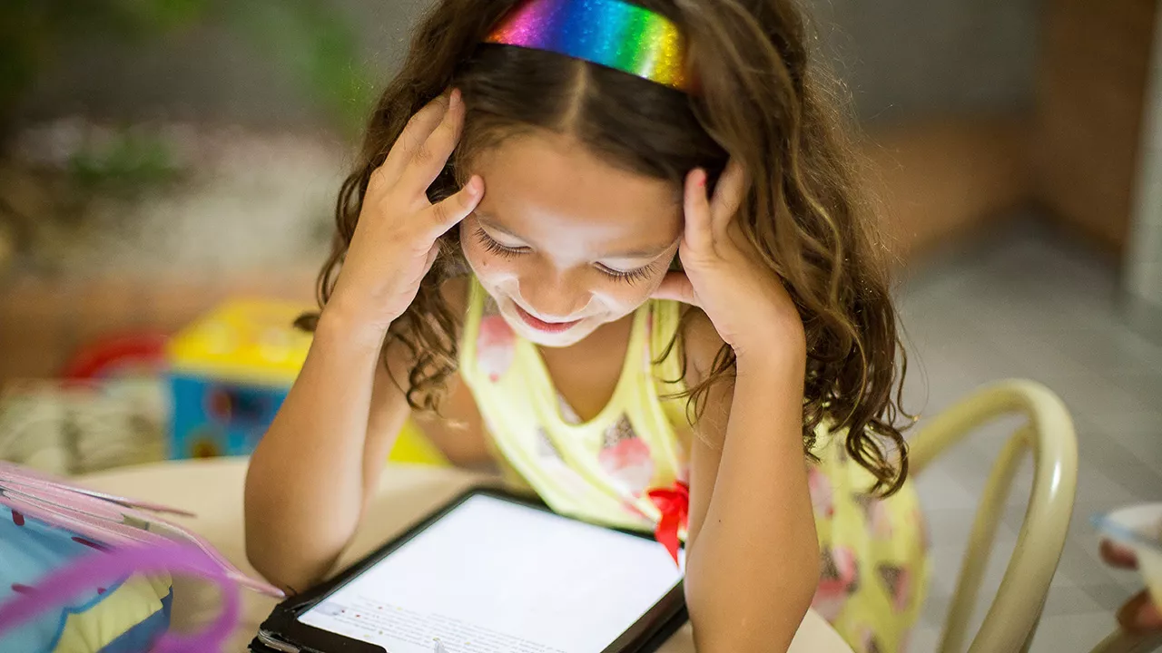 unsplash Patricia Prudente Kind ipad Tablet