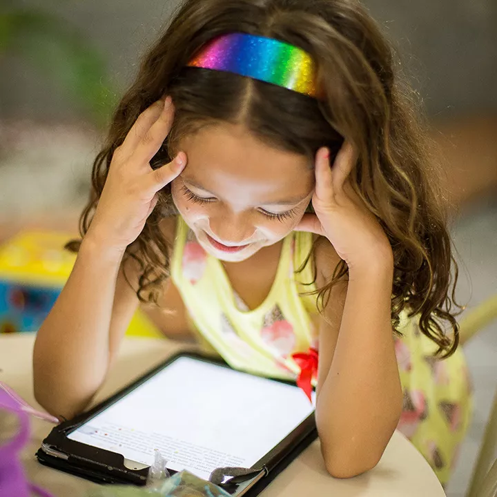 unsplash Patricia Prudente Kind ipad Tablet