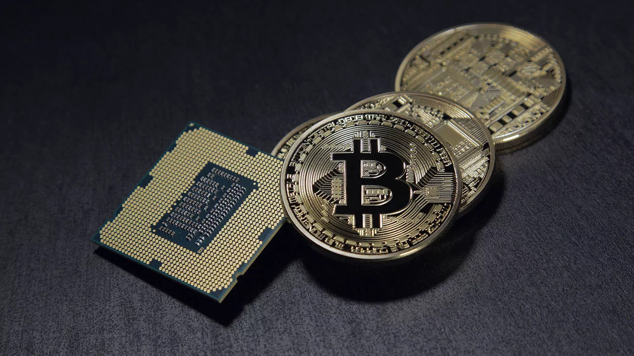 pixabay BenjaminNelan bitcoin