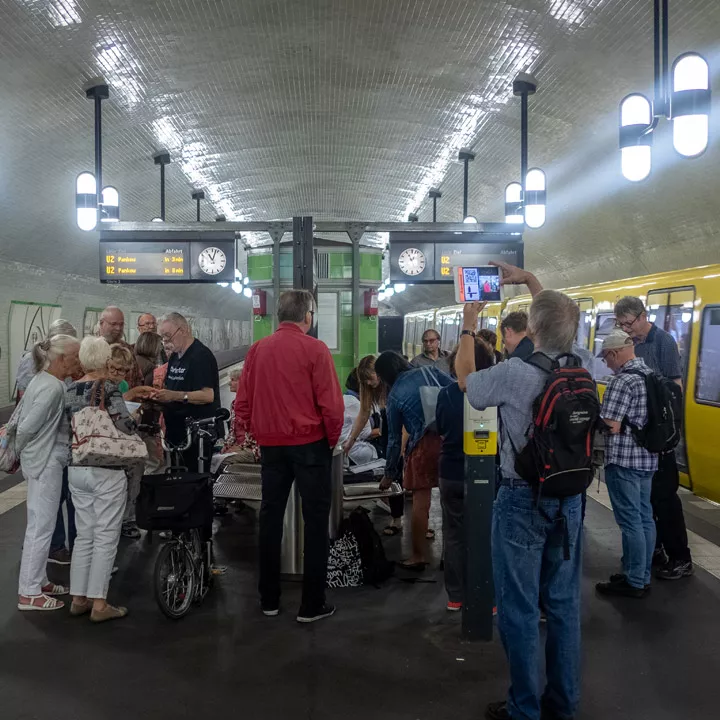 Digitaler-Spaziergang-Berlin-Mitte-6-Foto-Till-Budde-quadrat-720x720