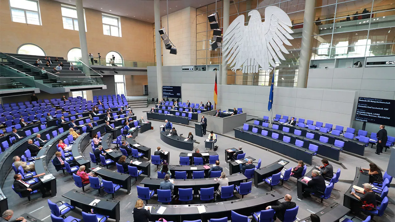 Pixabay-simonschmid614-5778942-Bundestag-Reichstag-Berlin-1280x720