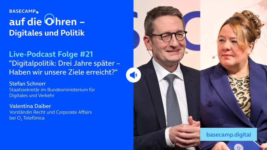 Live-Podcast Folge 21 „Digitalpolitik: Drei Jahre später – Haben wir unsere Ziele erreicht?“ auf YouTube anhören.Mit dabei:Stefan Schnorr, Staatssekretär im Bundesministerium für Digitales und Verkehr.Moderation: Valentina Daiber, Vorständin Recht und Corporate Affairs bei o2 Telefónica.