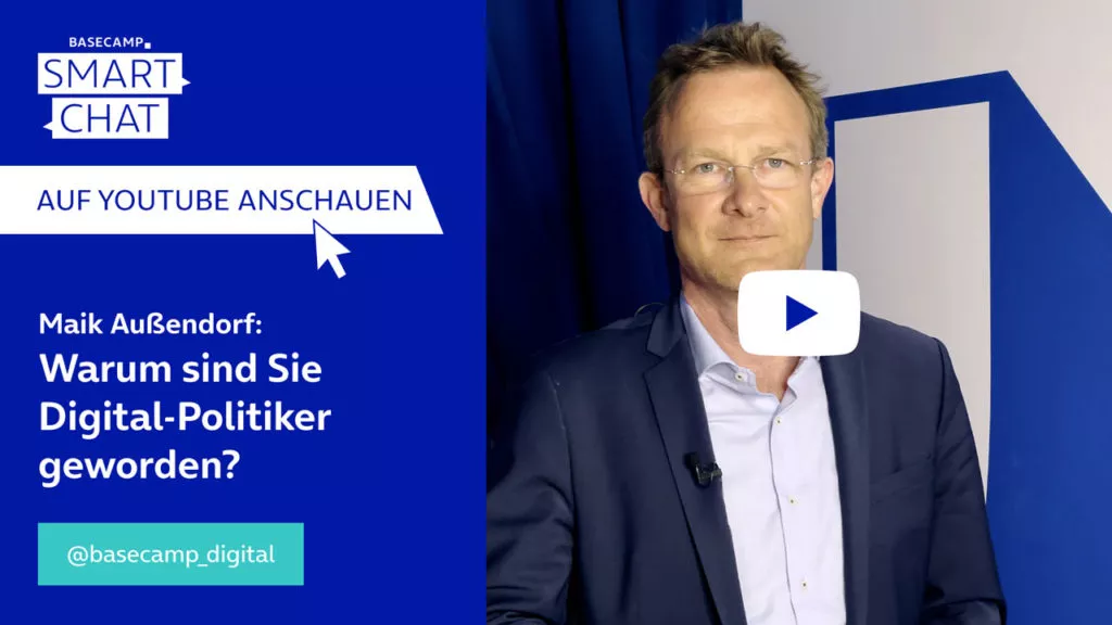 SMART CHAT mit Maik Außendorf zum Thema “Warum sind Sie Digital-Politiker geworden?” auf YouTube aufrufen.